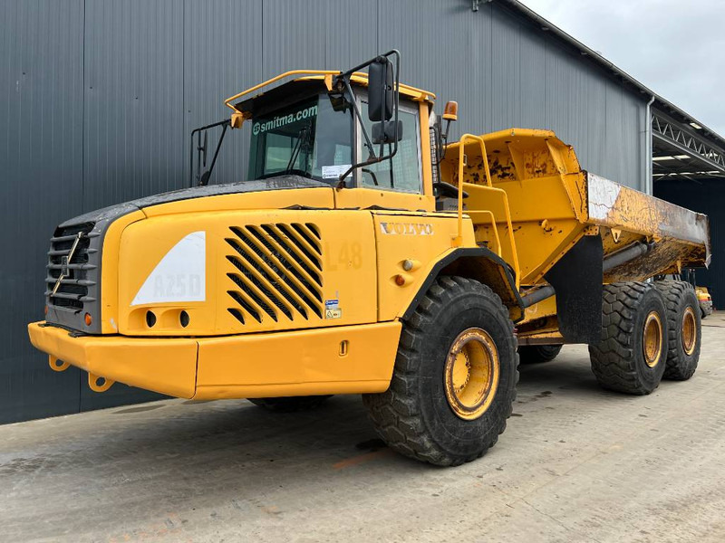 Articulated dump truck Volvo A25D: picture 1