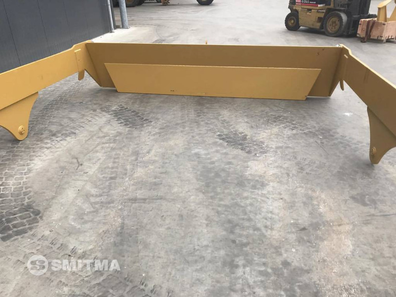 Volvo A40E - Tail lift for Construction machinery: picture 3 Volvo A40E - Tail lift for Construction machinery: picture 3
