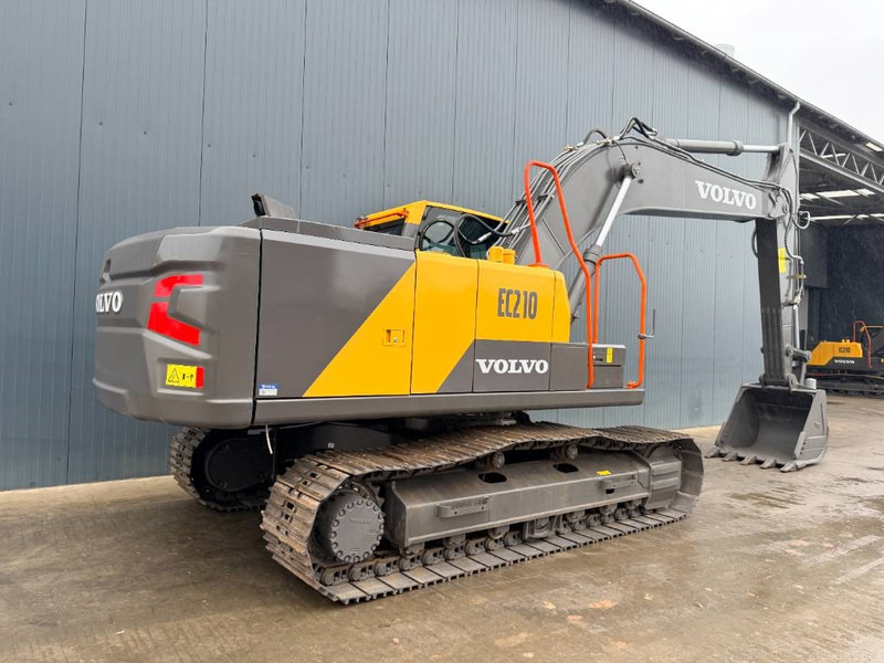 Volvo EC210 - Crawler excavator: picture 3 Volvo EC210 - Crawler excavator: picture 3