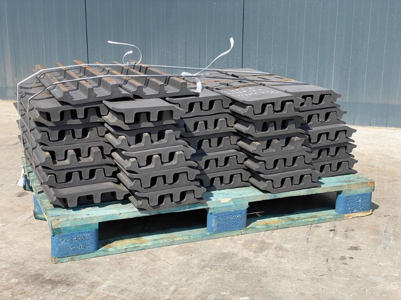 Volvo EC480 Shoes/Pads - Frame/ Chassis for Construction machinery: picture 3 Volvo EC480 Shoes/Pads - Frame/ Chassis for Construction machinery: picture 3