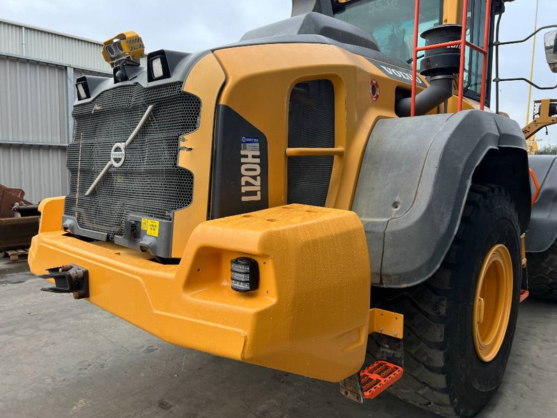 Volvo L120H - Wheel loader: picture 5 Volvo L120H - Wheel loader: picture 5