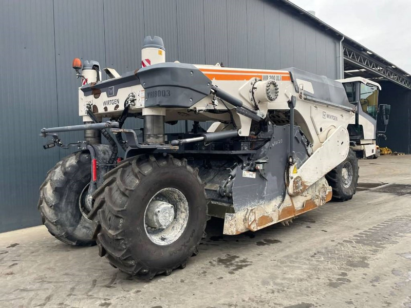 Wirtgen WR200XLi - Roller: picture 4 Wirtgen WR200XLi - Roller: picture 4