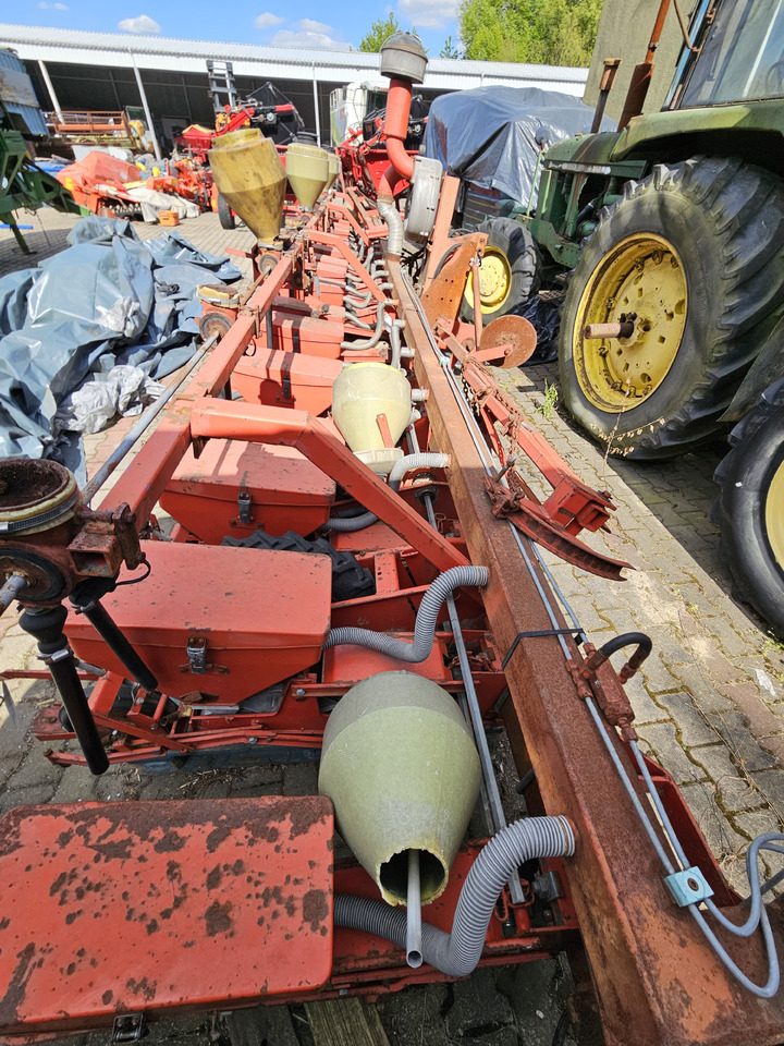 Becker Aeromat - Precision seeder: picture 5 Becker Aeromat - Precision seeder: picture 5