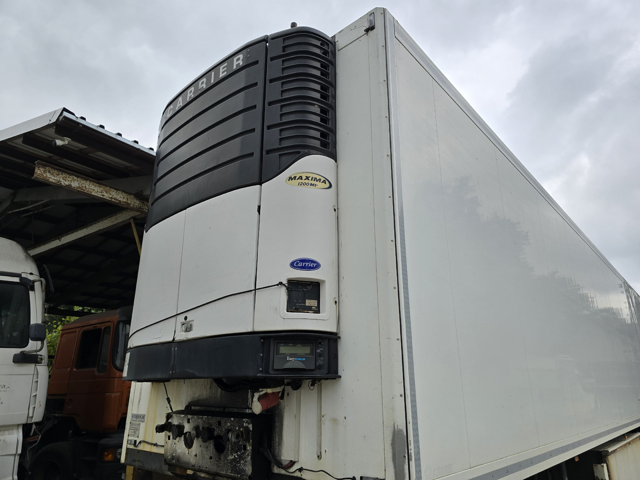 CARRIER MAXIMA 1200 Mt - Refrigerated semi-trailer: picture 1 CARRIER MAXIMA 1200 Mt - Refrigerated semi-trailer: picture 1