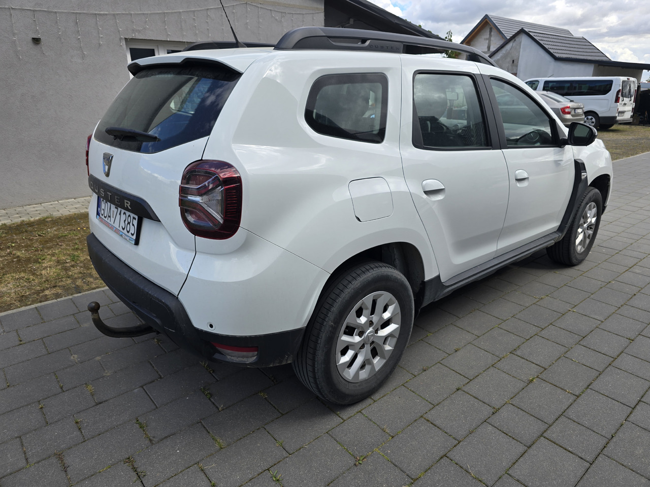 DACIA DUSTER 1.0 + LPG - Car: picture 1 DACIA DUSTER 1.0 + LPG - Car: picture 1