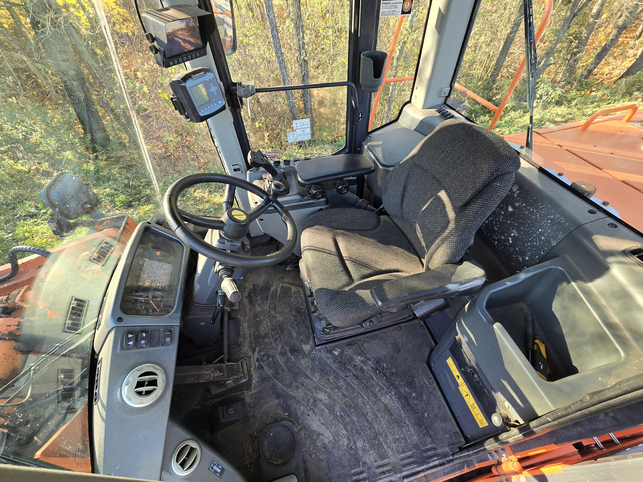DOOSAN DL300-3 z WAGĄ - Wheel loader: picture 5 DOOSAN DL300-3 z WAGĄ - Wheel loader: picture 5