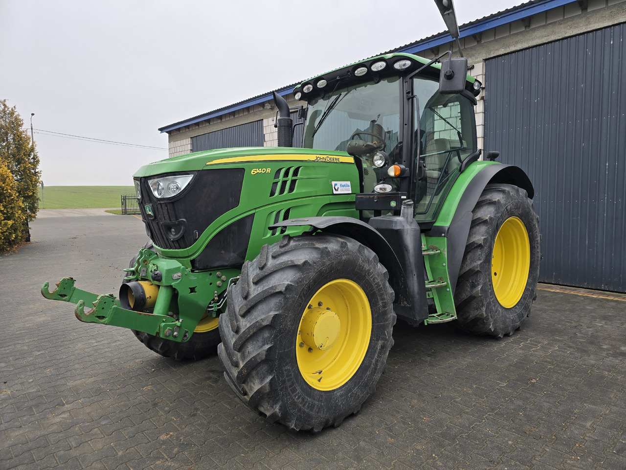 JOHN DEERE 6140R - Farm tractor: picture 4 JOHN DEERE 6140R - Farm tractor: picture 4