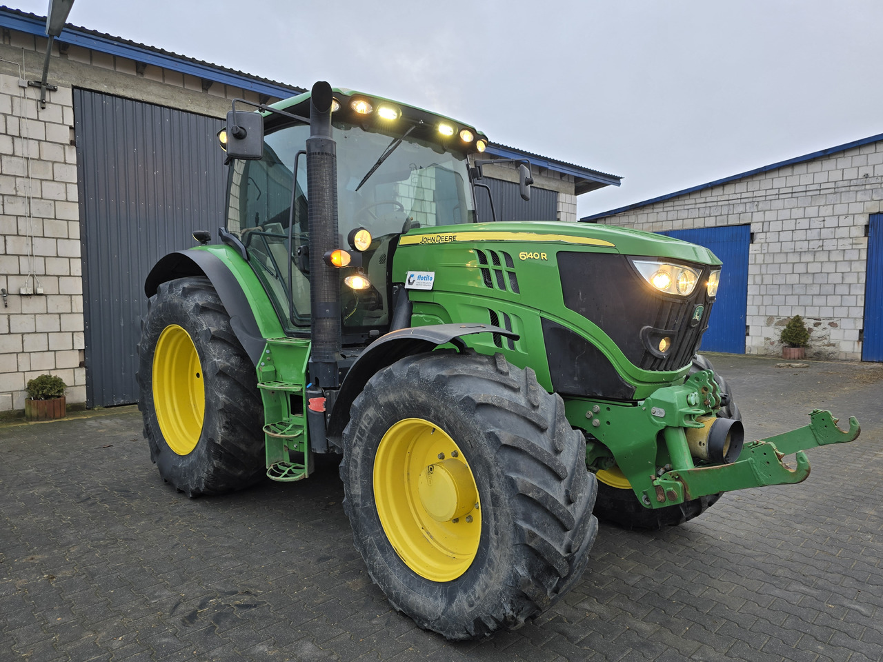JOHN DEERE 6140R - Farm tractor: picture 1 JOHN DEERE 6140R - Farm tractor: picture 1