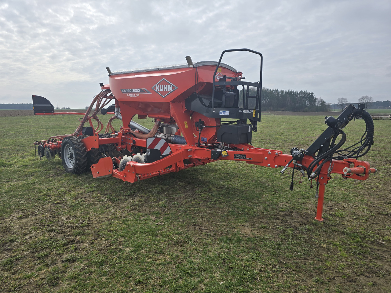 KUHN ESPRO 3000 VFB - Combine seed drill: picture 3 KUHN ESPRO 3000 VFB - Combine seed drill: picture 3