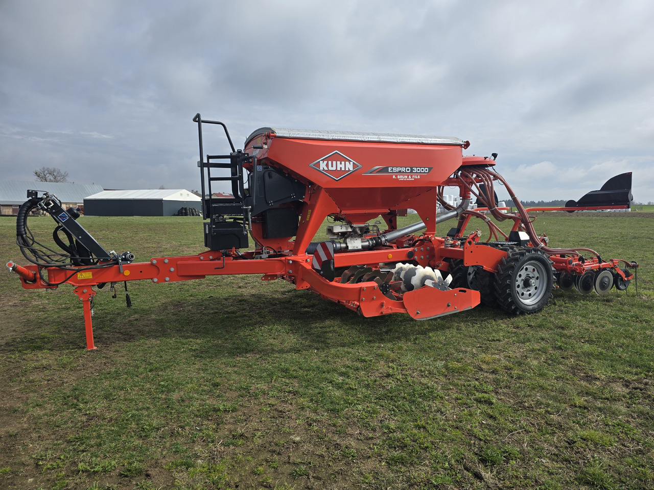 KUHN ESPRO 3000 VFB - Combine seed drill: picture 2 KUHN ESPRO 3000 VFB - Combine seed drill: picture 2