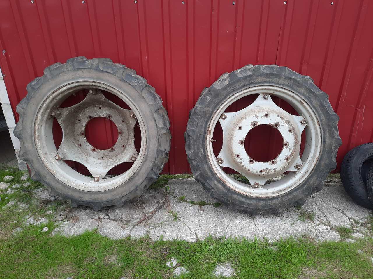 MICHELIN BIB X 9.5 R32 - Wheel and tire package: picture 1 MICHELIN BIB X 9.5 R32 - Wheel and tire package: picture 1