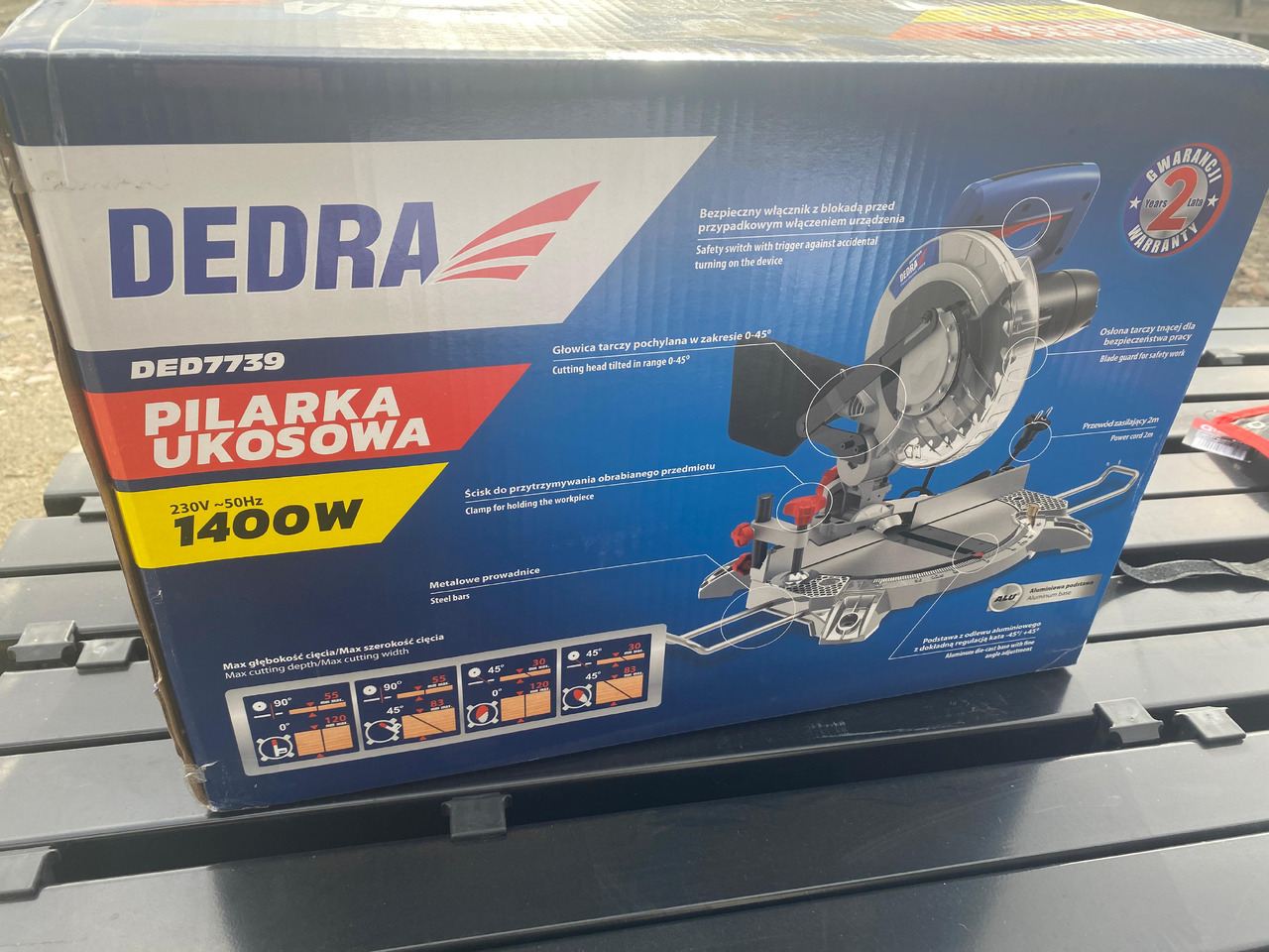 Norton, Dedra ukośnica, zestaw kluczy, lampa z czujnikiem, koszulka Polo - Garage equipment: picture 2 Norton, Dedra ukośnica, zestaw kluczy, lampa z czujnikiem, koszulka Polo - Garage equipment: picture 2