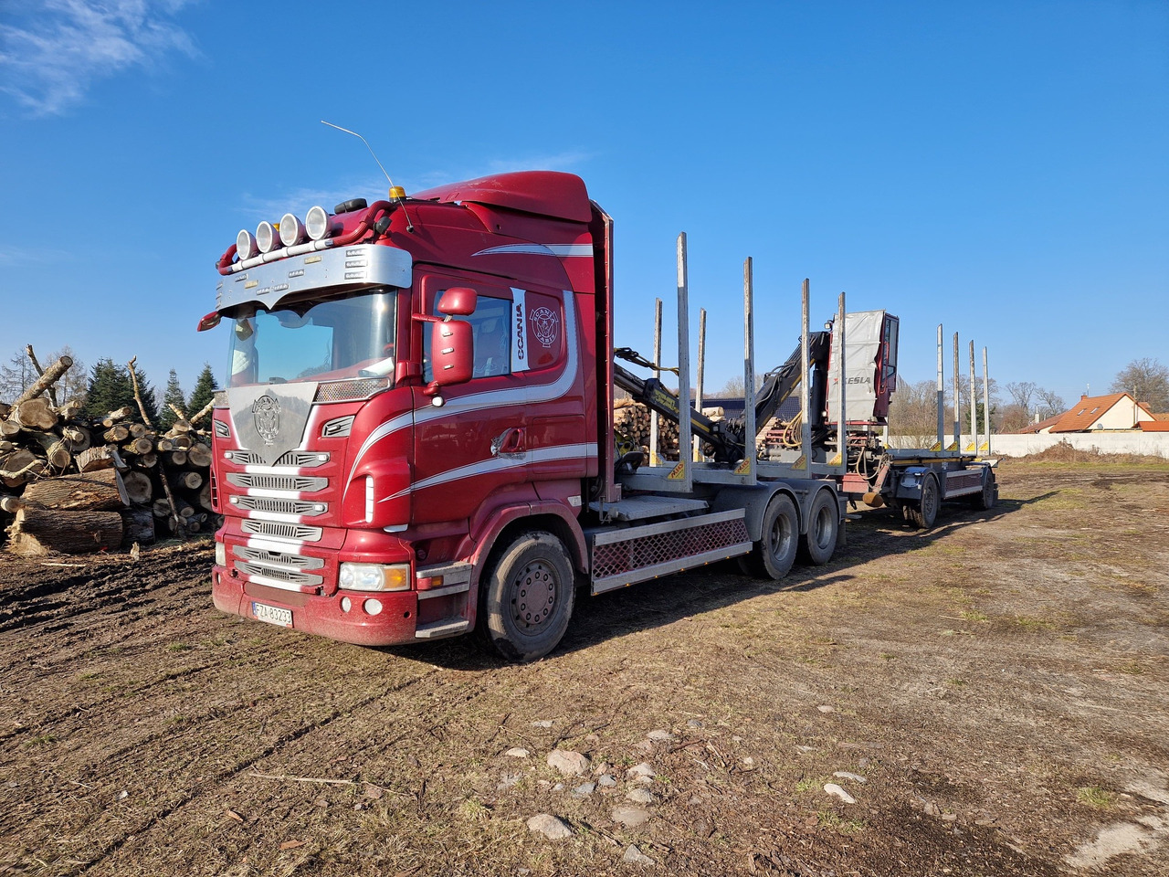 Scania R560 - Timber truck, Crane truck: picture 2 Scania R560 - Timber truck, Crane truck: picture 2