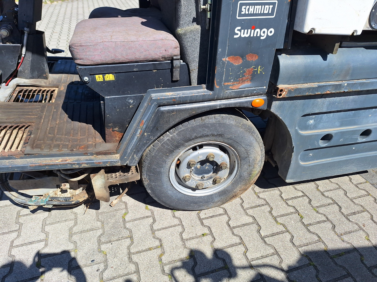 Schmidt Swingo - Road sweeper: picture 3 Schmidt Swingo - Road sweeper: picture 3