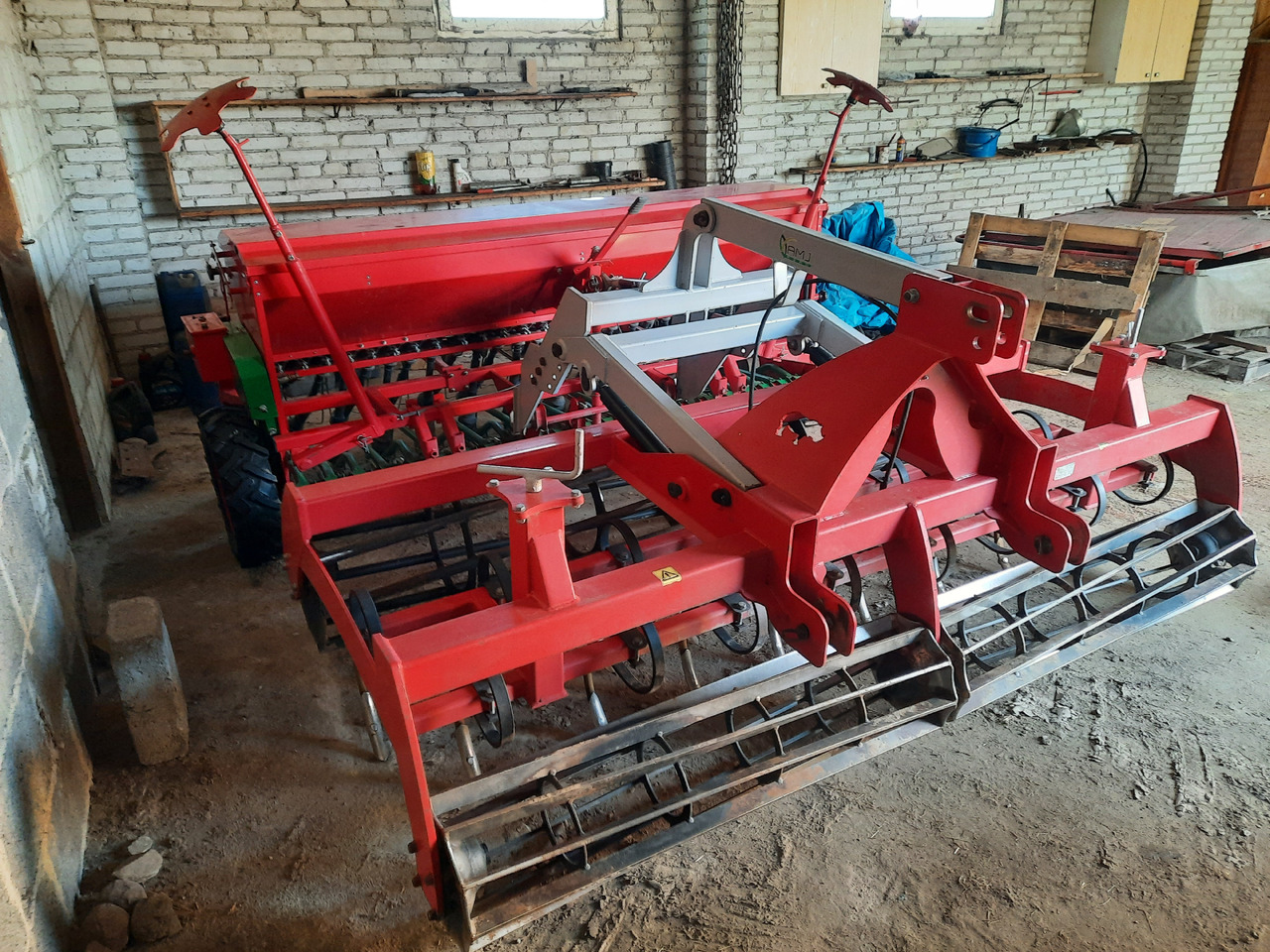 Combine seed drill UNIA POZNANIAK 370/2.7L + ARAMIS 2,7R: picture 6 Combine seed drill UNIA POZNANIAK 370/2.7L + ARAMIS 2,7R: picture 6
