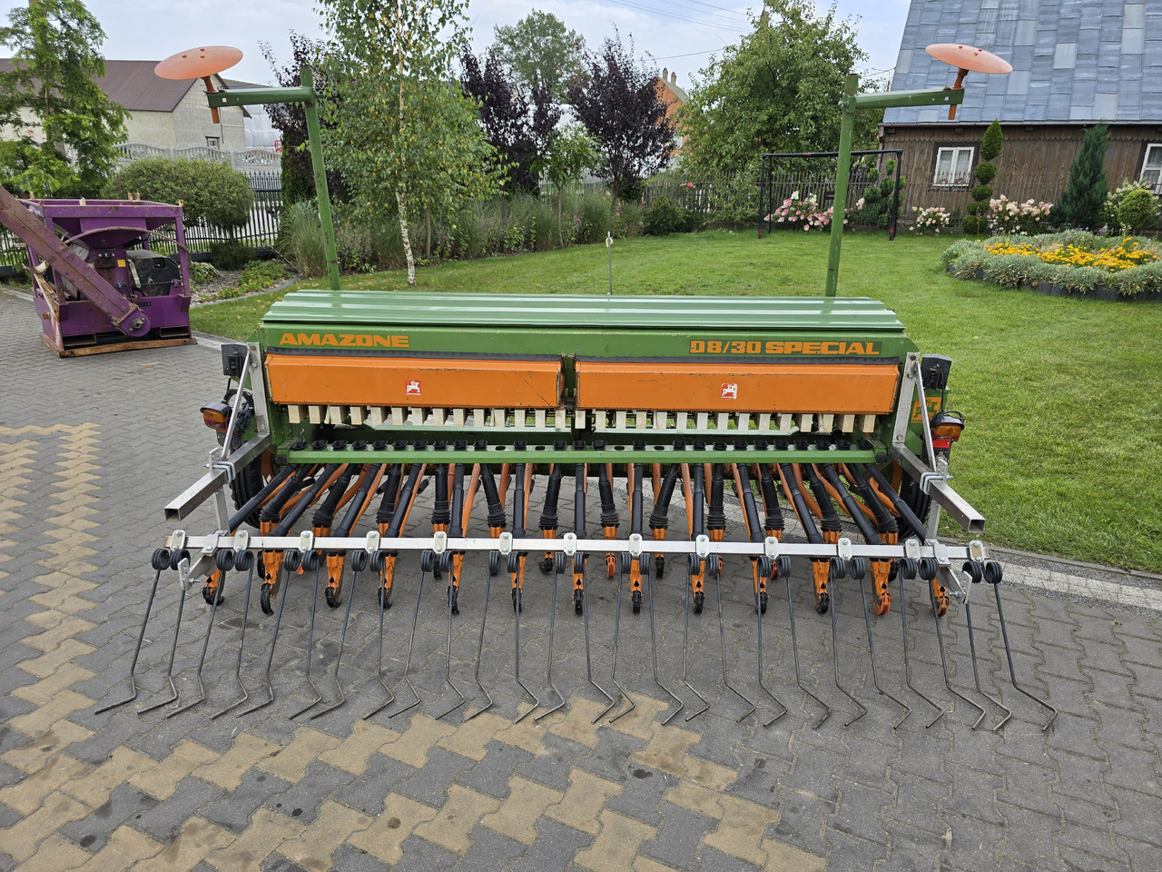 Amazone D8/30 SPECIAL - Sowing and planting equipment: picture 3 Amazone D8/30 SPECIAL - Sowing and planting equipment: picture 3