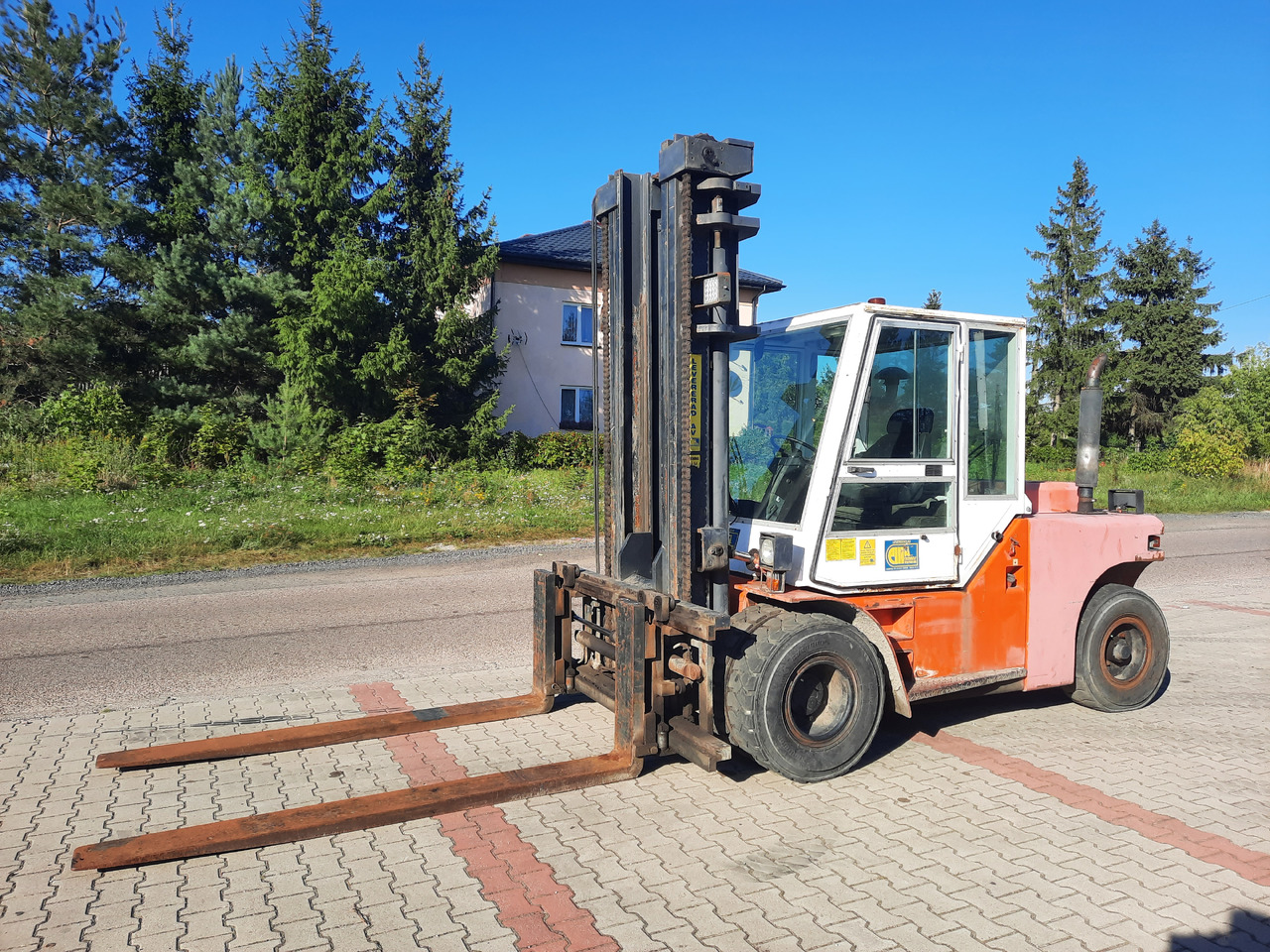 Dantruck 8009 - Diesel forklift: picture 1 Dantruck 8009 - Diesel forklift: picture 1