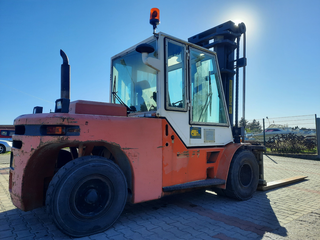 Dantruck 8009 - Diesel forklift: picture 3 Dantruck 8009 - Diesel forklift: picture 3