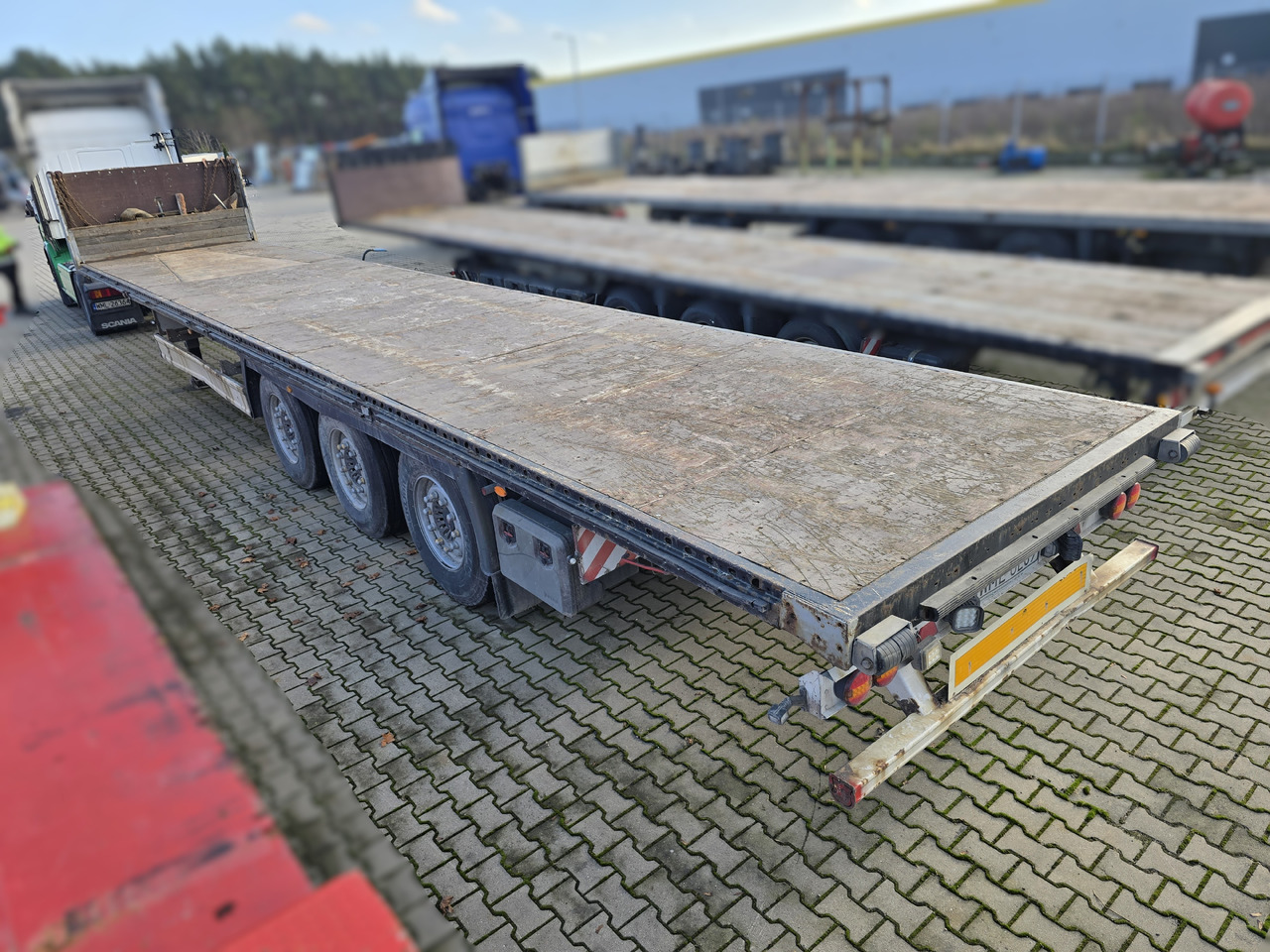 Kassbohrer XS MAXIMA - Dropside/ Flatbed semi-trailer: picture 1 Kassbohrer XS MAXIMA - Dropside/ Flatbed semi-trailer: picture 1
