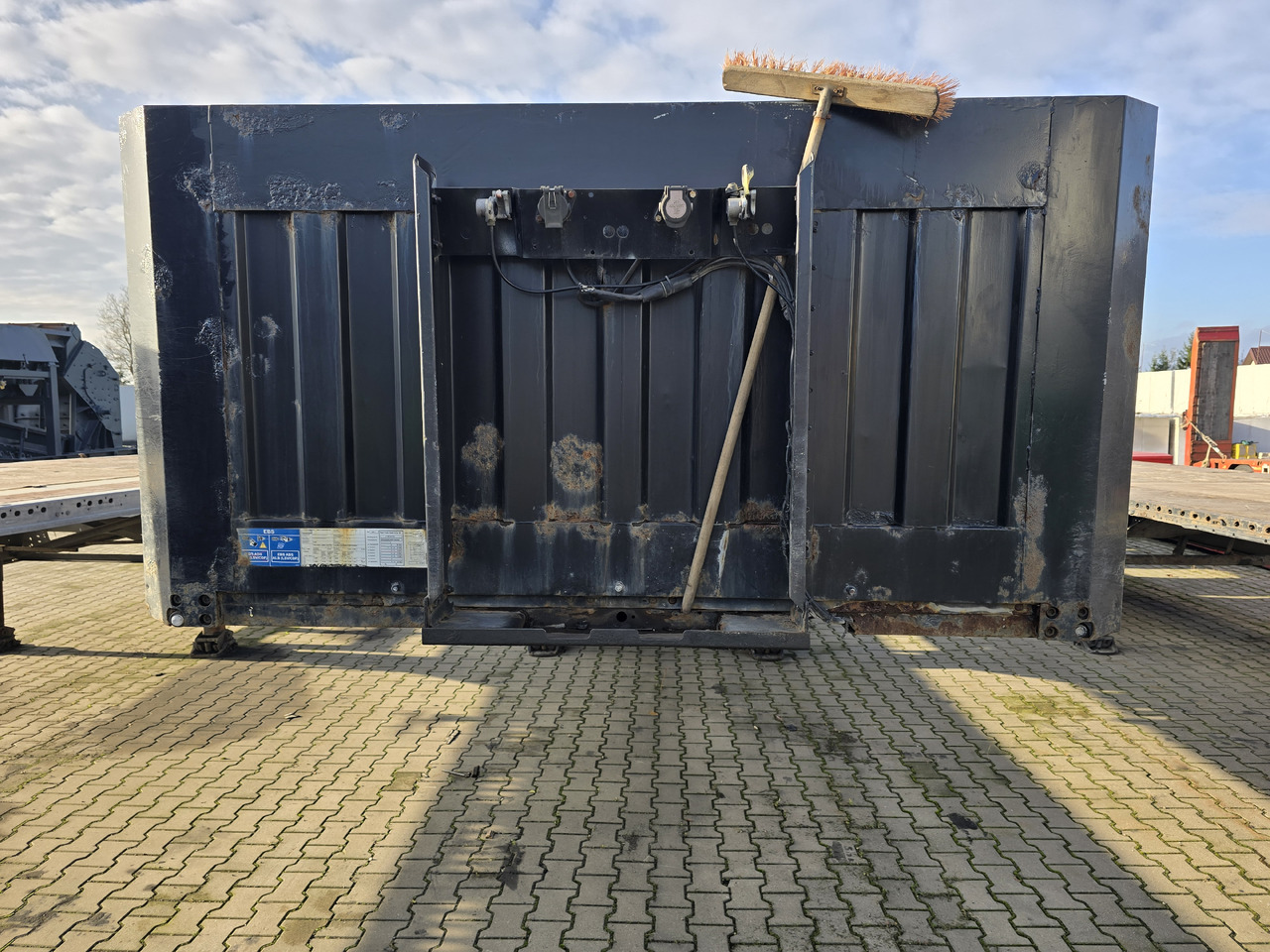 Kogel SN24 - Dropside/ Flatbed semi-trailer: picture 4 Kogel SN24 - Dropside/ Flatbed semi-trailer: picture 4