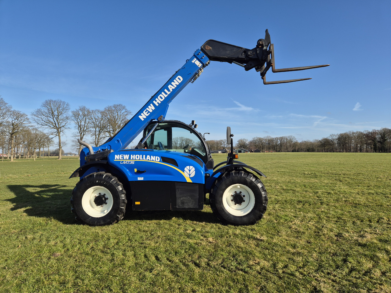 NEW HOLLAND LM 7.35 - Telescopic handler: picture 2 NEW HOLLAND LM 7.35 - Telescopic handler: picture 2