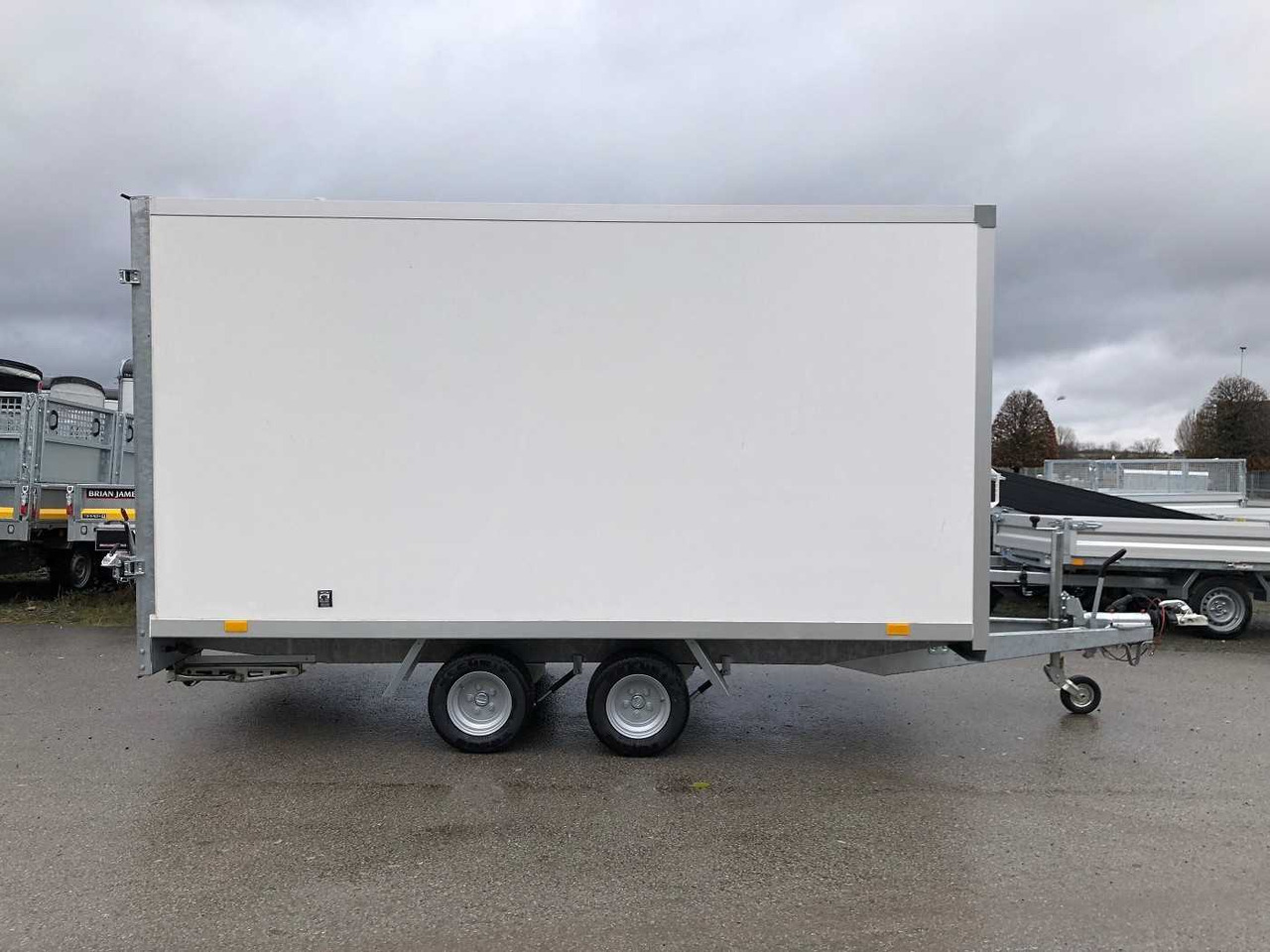 BLYSS FC2736HT Kofferanhänger - Closed box trailer: picture 1 BLYSS FC2736HT Kofferanhänger - Closed box trailer: picture 1