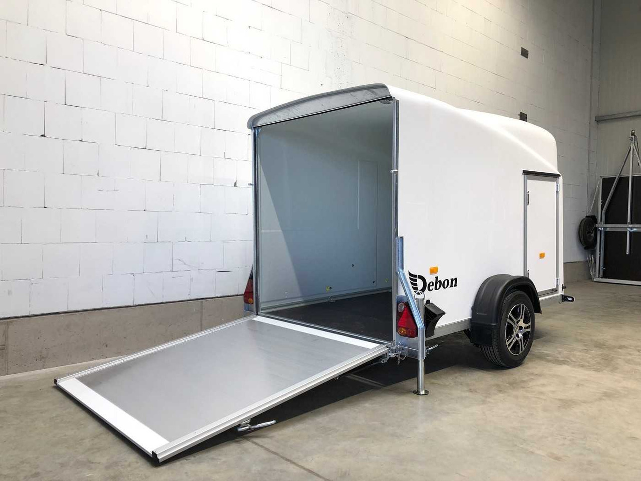 CHEVAL LIBERTE Cargo 1300.02+Tür Alu-Felgen Kofferanhänger - Closed box trailer: picture 4 CHEVAL LIBERTE Cargo 1300.02+Tür Alu-Felgen Kofferanhänger - Closed box trailer: picture 4