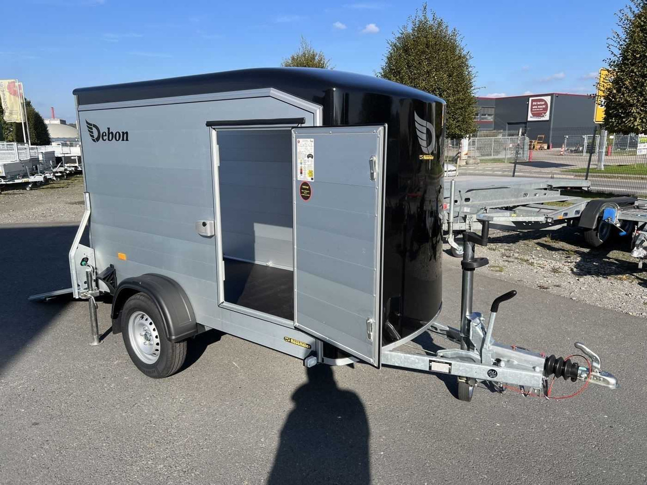 CHEVAL LIBERTE DEBON C255 Seitentür Kofferanhänger - Closed box trailer: picture 3 CHEVAL LIBERTE DEBON C255 Seitentür Kofferanhänger - Closed box trailer: picture 3