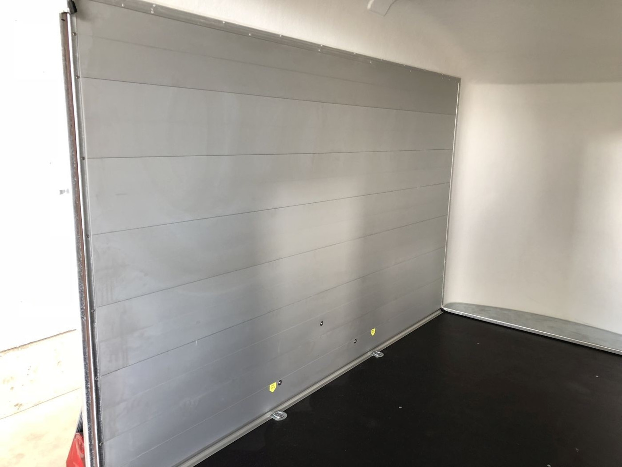 Leasing of CHEVAL LIBERTE DEBON C300 Roadster Kofferanhänger CHEVAL LIBERTE DEBON C300 Roadster Kofferanhänger: picture 9