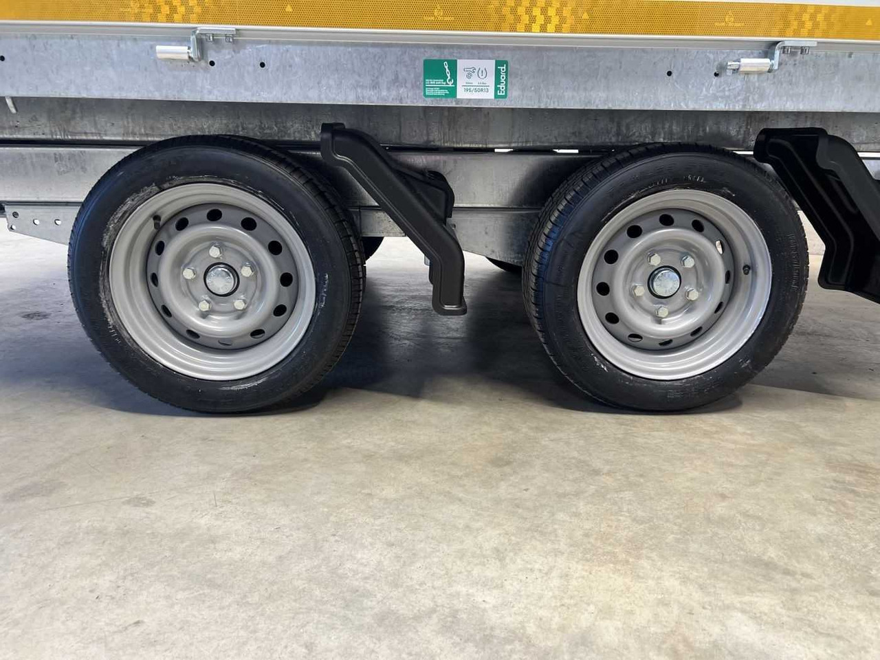 New Tipper trailer EDUARD 3318-4-3O4-3563-P Dreiseitenkipper: picture 27 New Tipper trailer EDUARD 3318-4-3O4-3563-P Dreiseitenkipper: picture 27