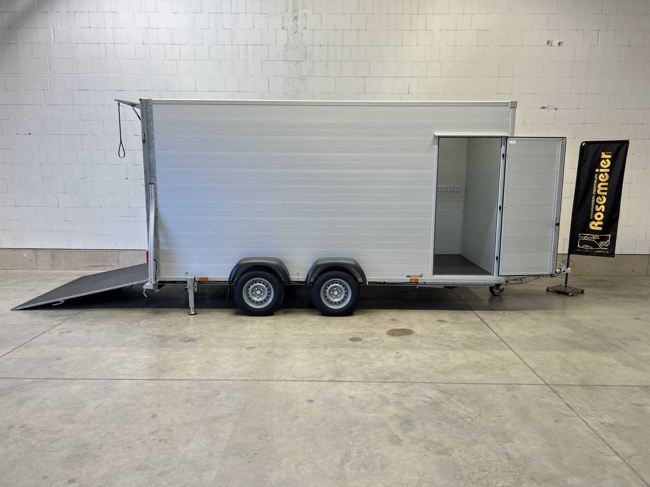 New Closed box trailer G270 Tür Kofferanhänger Sirius: picture 1