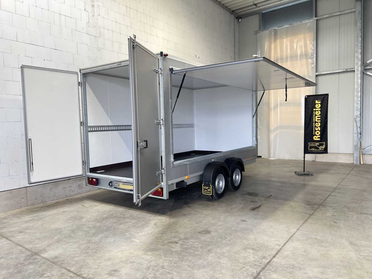 VEZEKO TK D 27.40 Flügeltüren+Seitenk Kofferanhänger Promotionanhänger - Closed box trailer: picture 2 VEZEKO TK D 27.40 Flügeltüren+Seitenk Kofferanhänger Promotionanhänger - Closed box trailer: picture 2