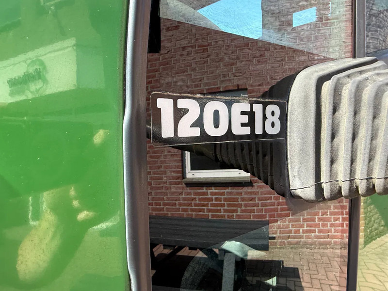 Iveco ML 120 ML120E18 Eurocargo machine transporter / euro3 / only 117tkm / steel suspension - Car transporter truck: picture 4 Iveco ML 120 ML120E18 Eurocargo machine transporter / euro3 / only 117tkm / steel suspension - Car transporter truck: picture 4
