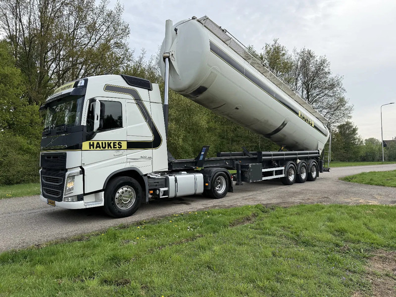 Kässbohrer SSK-60 Kipp-Silo 60.000liter TOP ZUSTAND HOLLAND TRAILER!!!!!!!!! - Tanker semi-trailer: picture 4 Kässbohrer SSK-60 Kipp-Silo 60.000liter TOP ZUSTAND HOLLAND TRAILER!!!!!!!!! - Tanker semi-trailer: picture 4