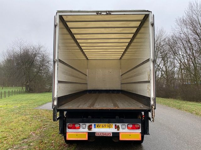 MAN TGS 18.320 TGS 18.320 BAKWAGEN MET LAADKLEP COMPLEET MET 2-ASSIGE AANHANGWAGEN - Box truck: picture 4 MAN TGS 18.320 TGS 18.320 BAKWAGEN MET LAADKLEP COMPLEET MET 2-ASSIGE AANHANGWAGEN - Box truck: picture 4