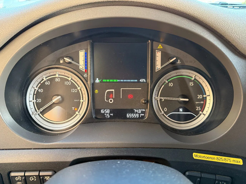 DAF CF 400 CF400 4X2 SPACECAB / WELGRO COMPRESSOR / ONLY 655TKM / TOP CONDITION NL TRUCK - Tractor unit: picture 5 DAF CF 400 CF400 4X2 SPACECAB / WELGRO COMPRESSOR / ONLY 655TKM / TOP CONDITION NL TRUCK - Tractor unit: picture 5