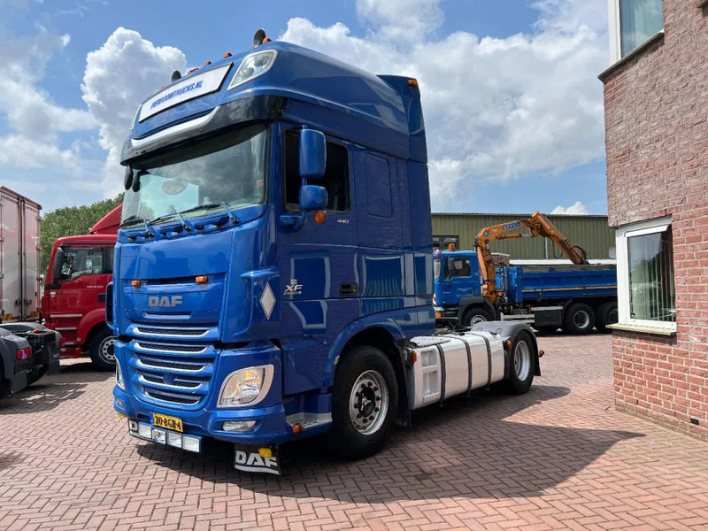DAF XF 440 SUPER SPACECAB 2 TANKS TOPCONDTION HOLLAND TRUCK EURO6!!! - Tractor unit: picture 2 DAF XF 440 SUPER SPACECAB 2 TANKS TOPCONDTION HOLLAND TRUCK EURO6!!! - Tractor unit: picture 2
