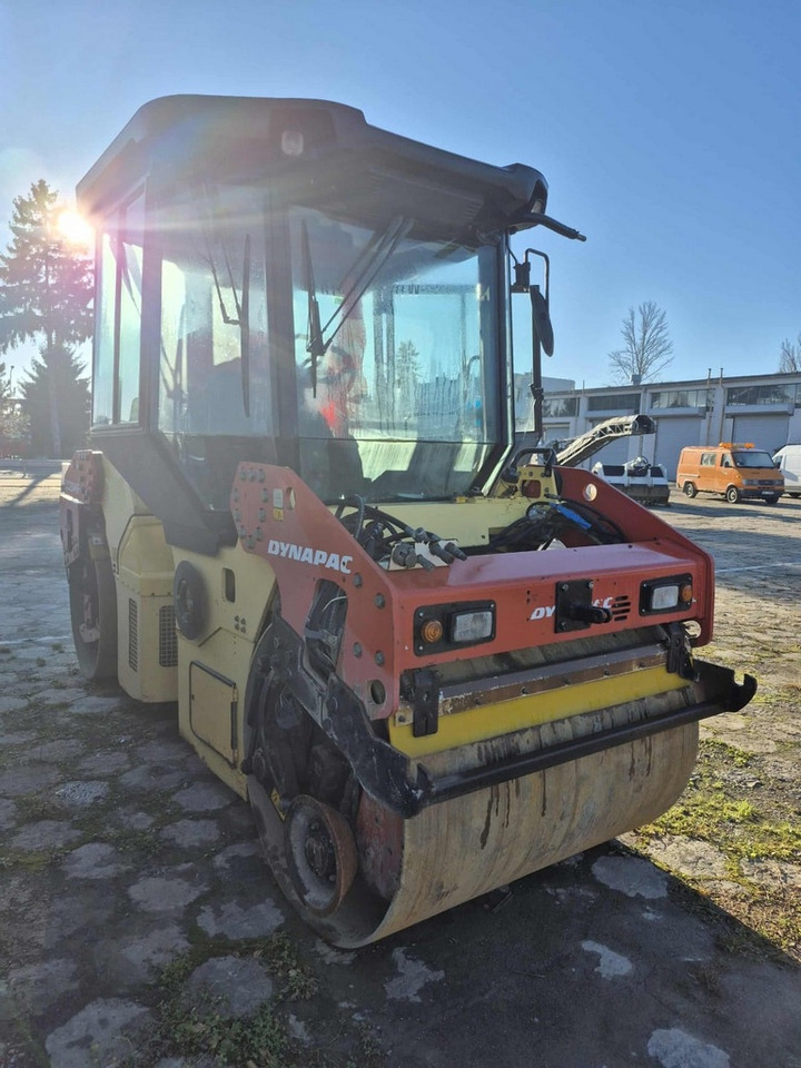 DYNAPAC CC 234HF - Road roller: picture 2 DYNAPAC CC 234HF - Road roller: picture 2