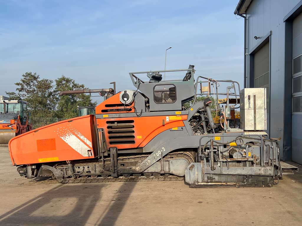 VÖGELE SUPER 1900-2 - Asphalt paver: picture 1 VÖGELE SUPER 1900-2 - Asphalt paver: picture 1