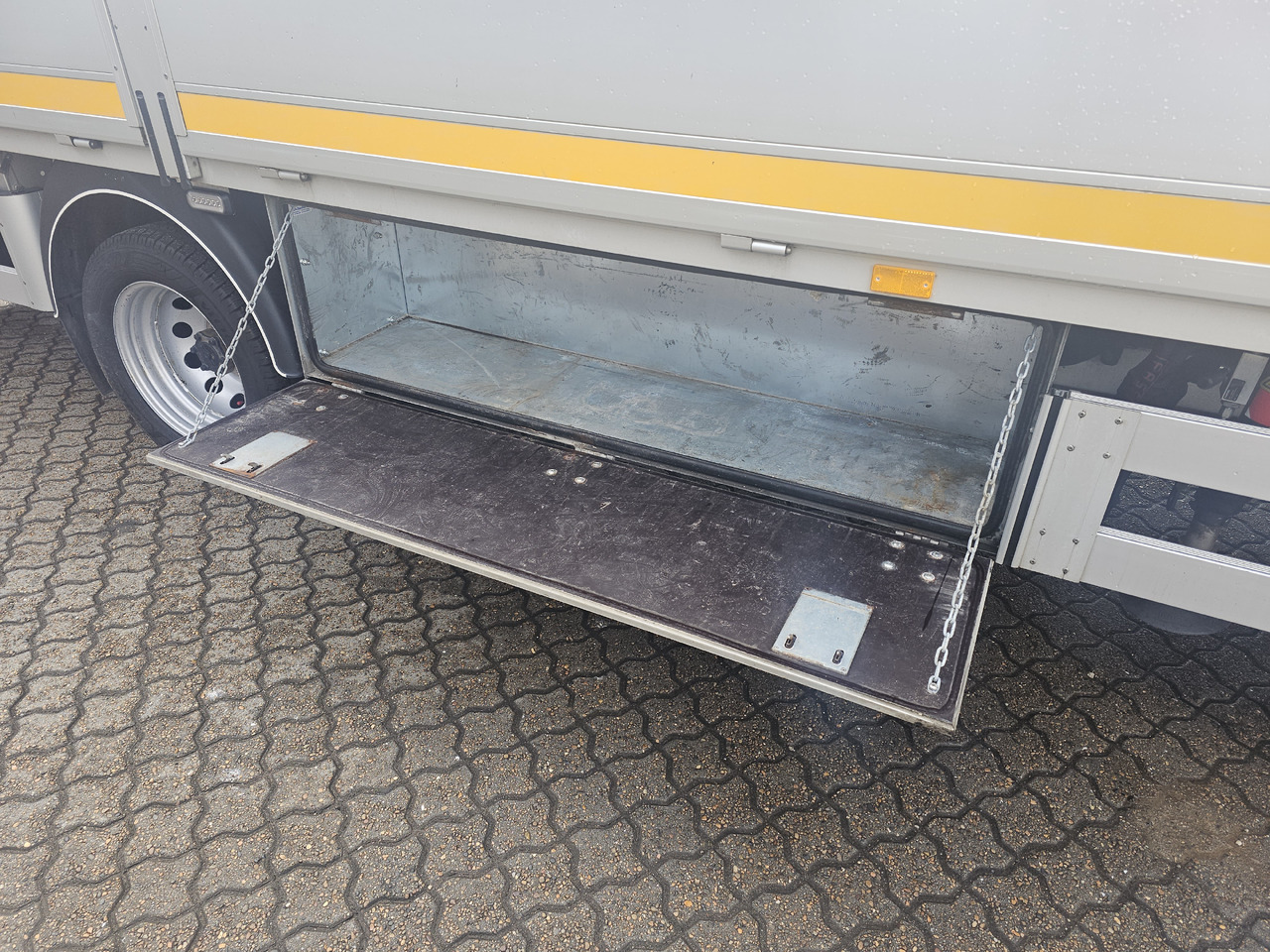 MAN TGE 6.160 A8 - Open body delivery van: picture 5 MAN TGE 6.160 A8 - Open body delivery van: picture 5