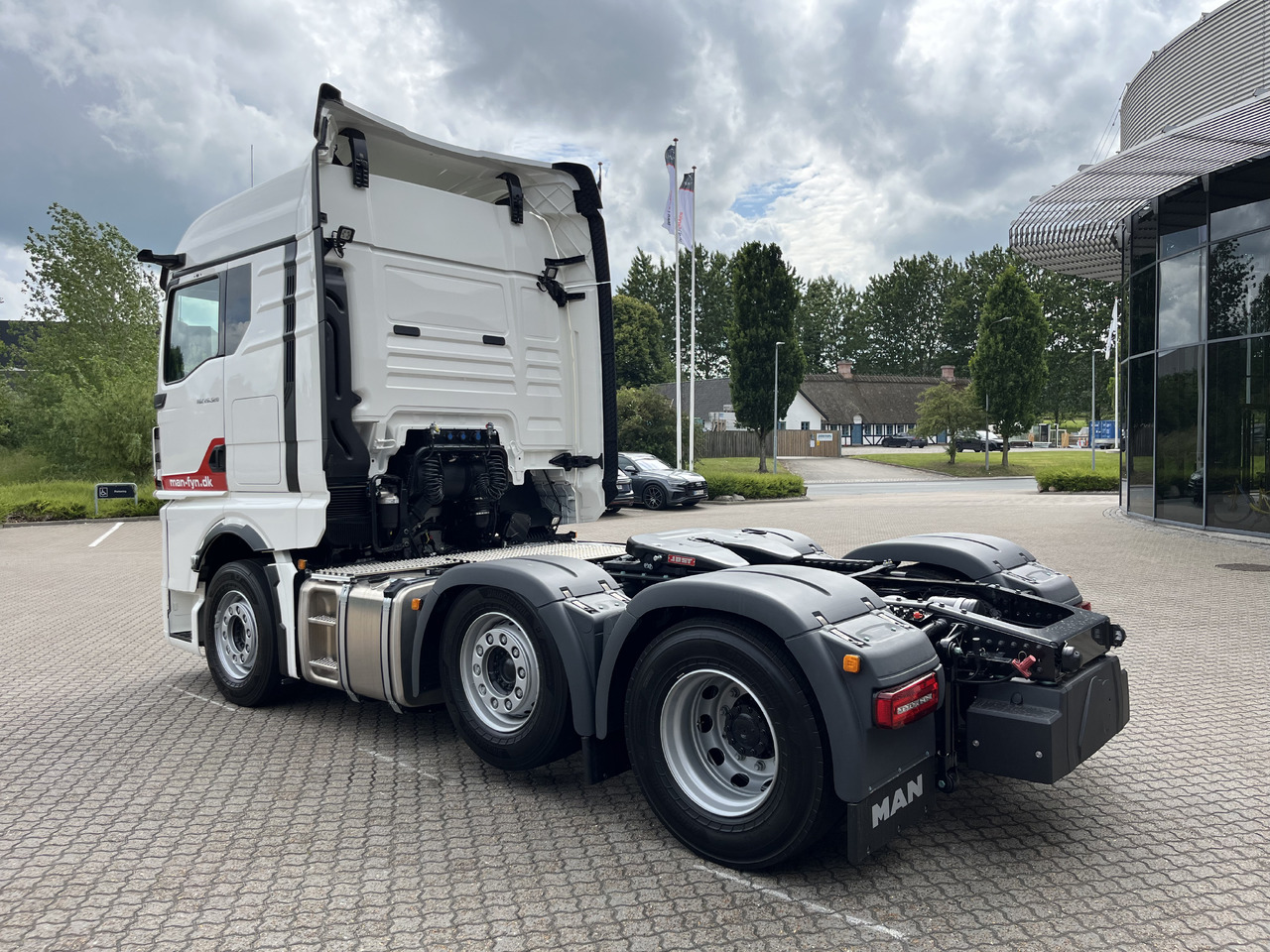 MAN TGX 26.520 - Tractor unit: picture 3 MAN TGX 26.520 - Tractor unit: picture 3