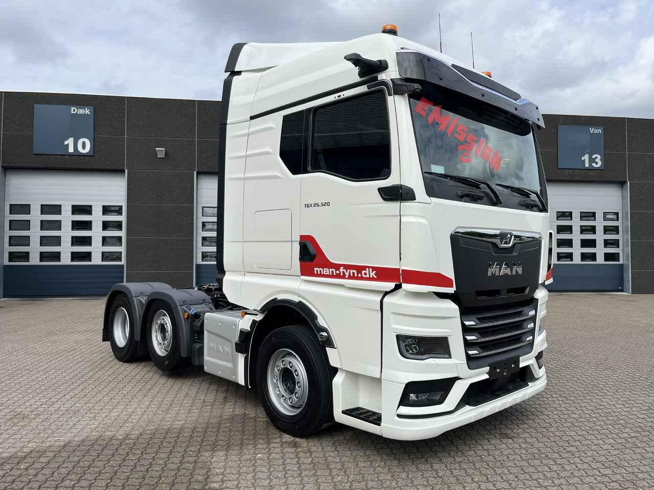 MAN TGX 26.520 - Tractor unit: picture 2 MAN TGX 26.520 - Tractor unit: picture 2