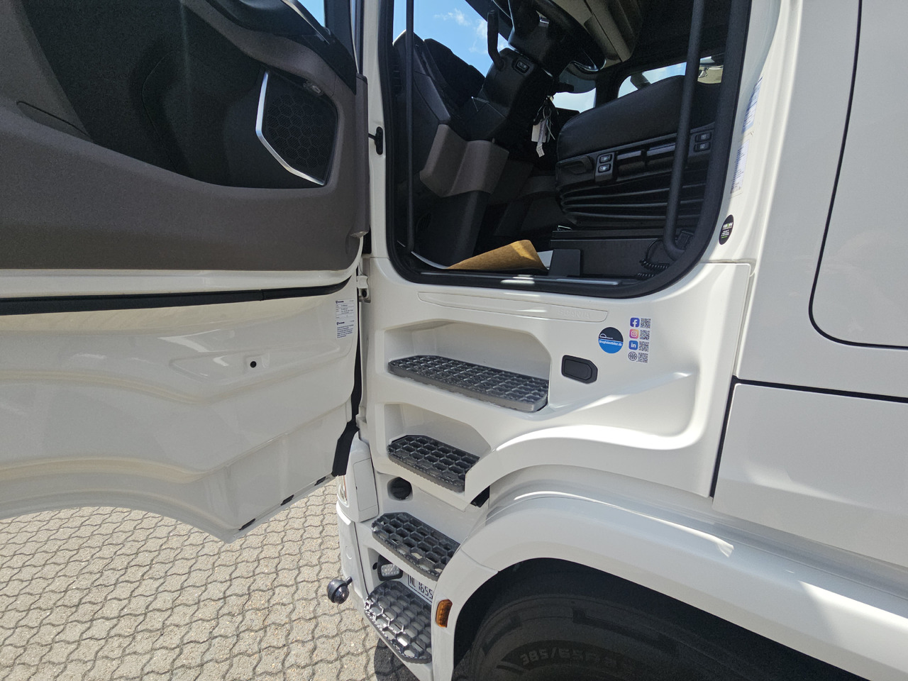 Scania S500 6x2 - Tractor unit: picture 5 Scania S500 6x2 - Tractor unit: picture 5