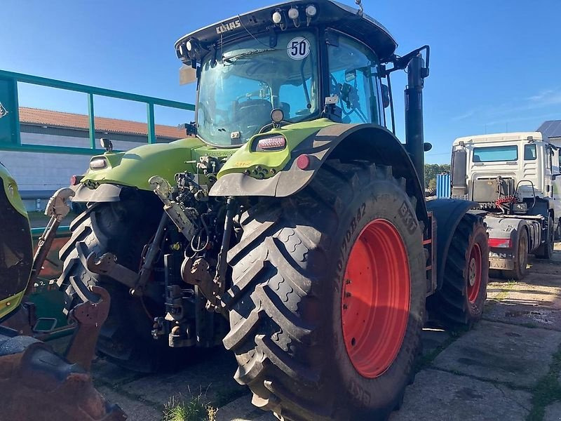 CLAAS Axion 830 - Farm tractor: picture 3 CLAAS Axion 830 - Farm tractor: picture 3