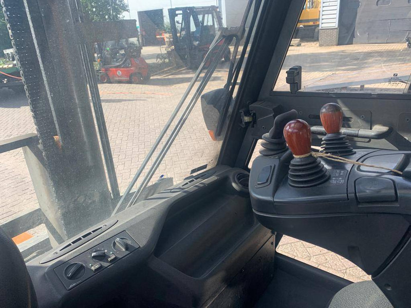 Linde H80D-02 - Diesel forklift: picture 2 Linde H80D-02 - Diesel forklift: picture 2