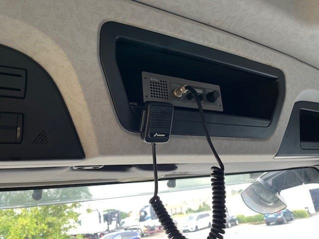 Leasing of  Mercedes-Benz Antos1835 Tiefkühlaufbau  Ladebordw. Thermoking Mercedes-Benz Antos1835 Tiefkühlaufbau  Ladebordw. Thermoking: picture 26 Leasing of  Mercedes-Benz Antos1835 Tiefkühlaufbau  Ladebordw. Thermoking Mercedes-Benz Antos1835 Tiefkühlaufbau  Ladebordw. Thermoking: picture 26