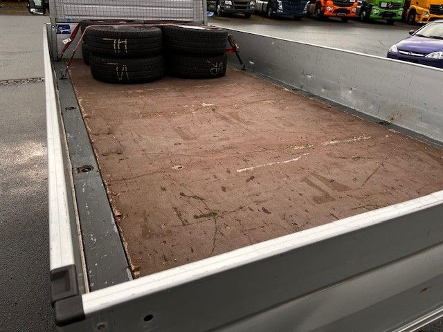 Open body delivery van Volkswagen Crafter Pritsche Pritsche 35 Trendline lang RWD: picture 15