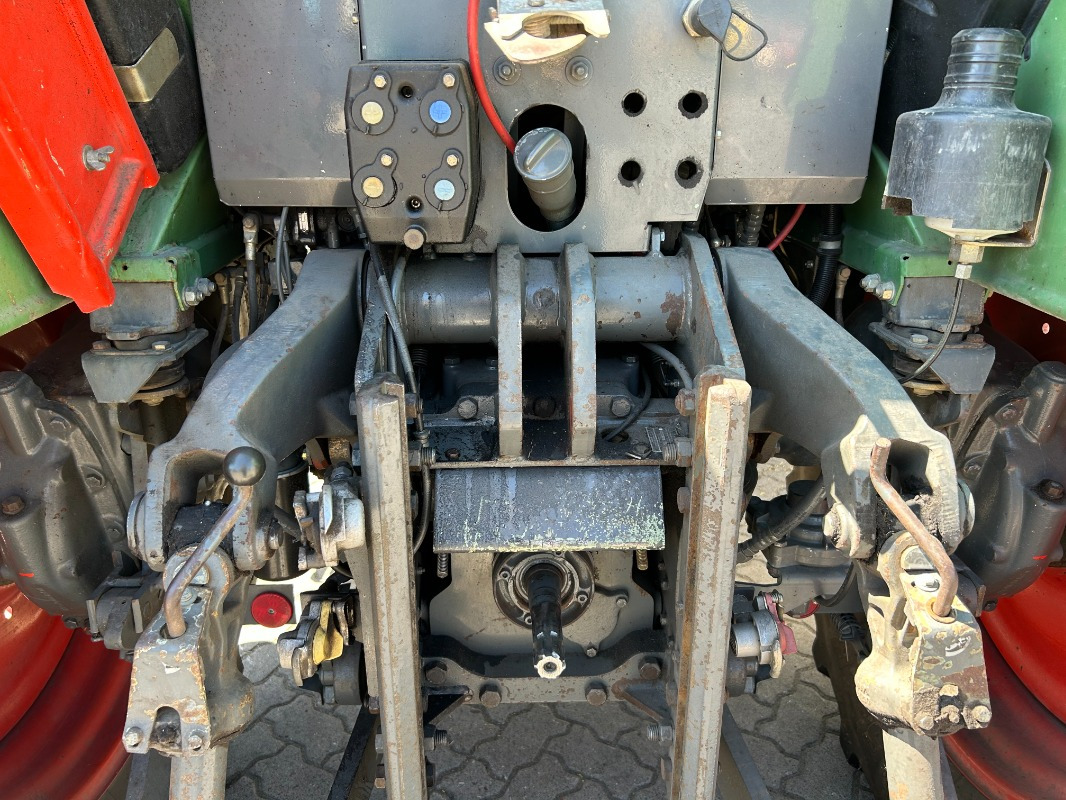 Fendt Farmer 310 - Farm tractor: picture 4 Fendt Farmer 310 - Farm tractor: picture 4