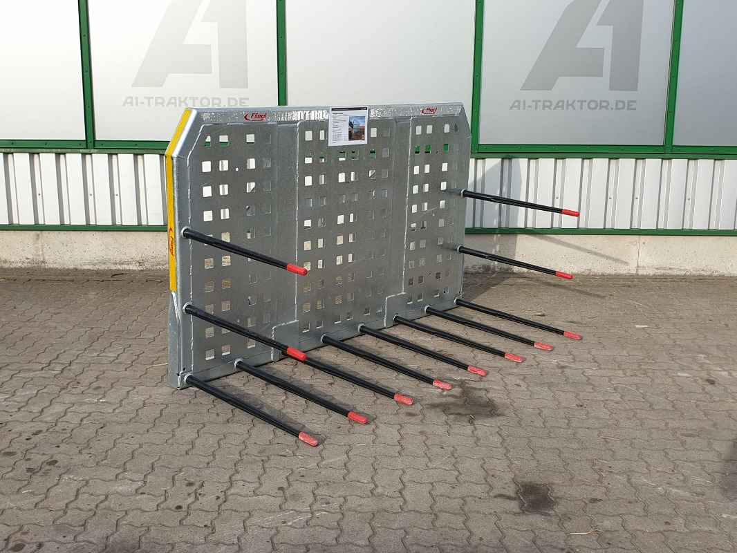 Fliegl SILIERGABEL PROFI-PLUS - Front loader for tractor: picture 3 Fliegl SILIERGABEL PROFI-PLUS - Front loader for tractor: picture 3