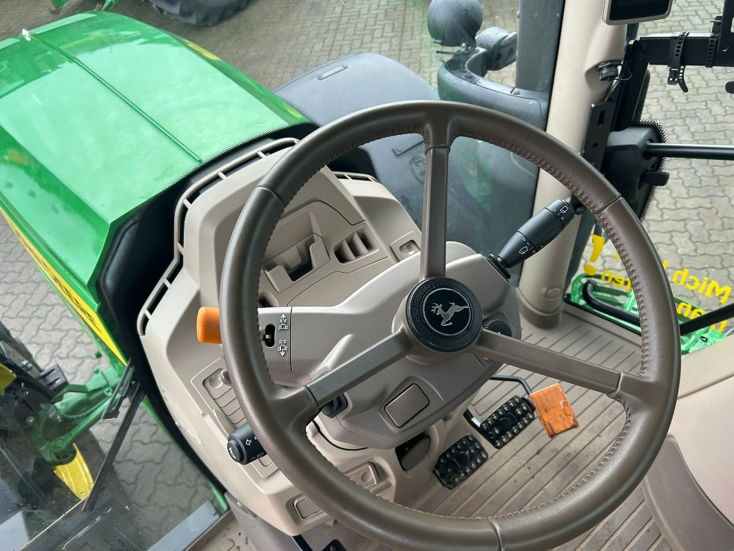 Farm tractor John Deere 6R 145 **MIETRÜCKLÄUFER**: picture 8